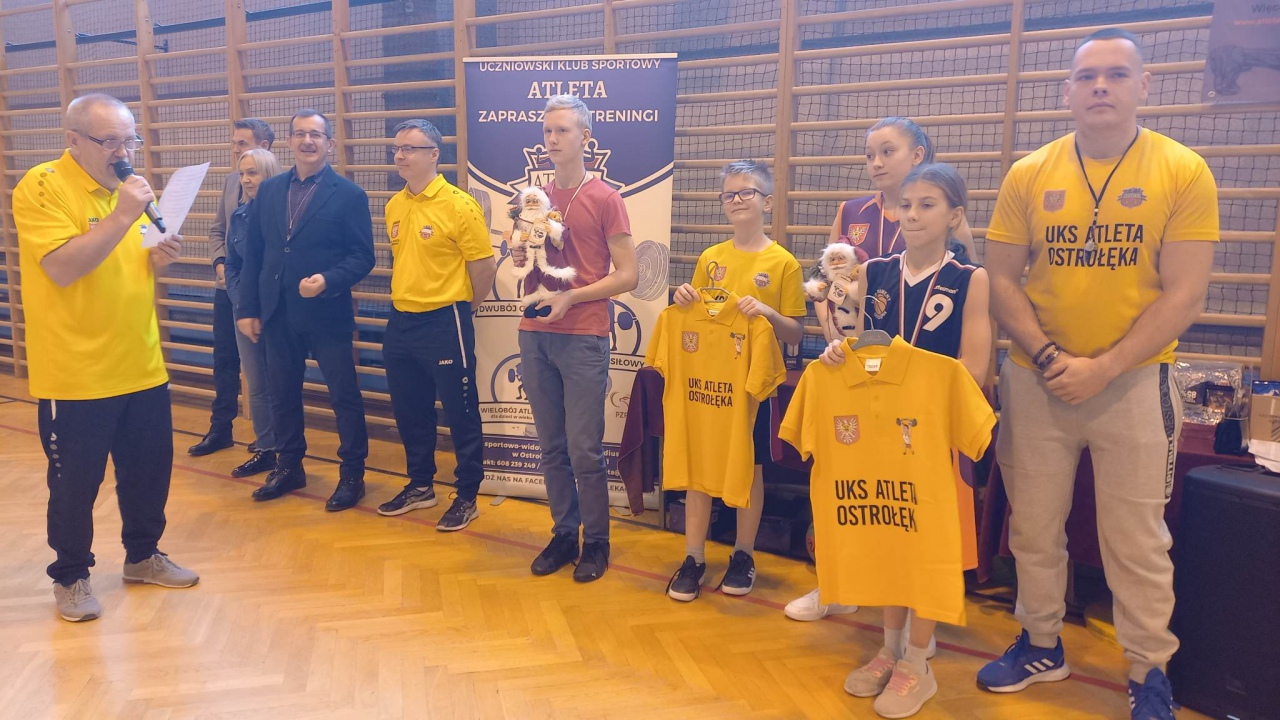Mikołajkowy wielobój z UKS Atleta Ostrołęka [9.12.2022] - zdjęcie #2 - eOstroleka.pl