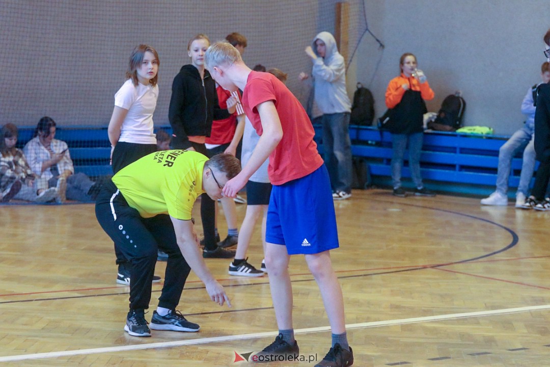 Mikołajkowy wielobój z UKS Atleta Ostrołęka [9.12.2022] - zdjęcie #25 - eOstroleka.pl