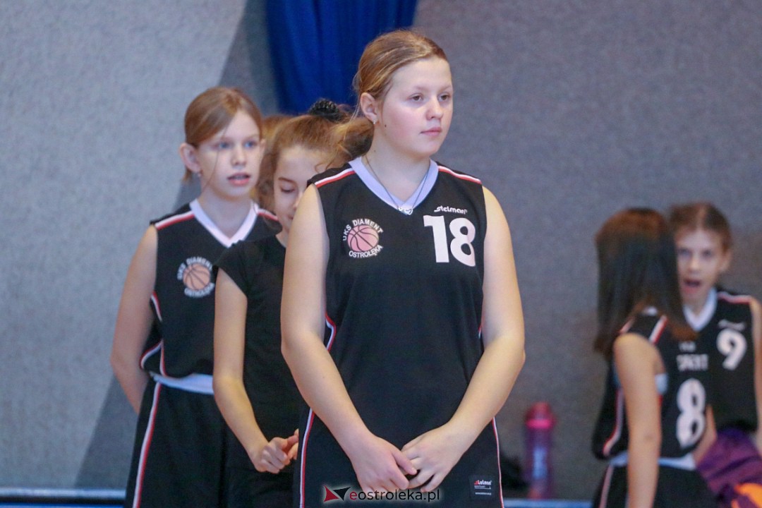 Mikołajkowy wielobój z UKS Atleta Ostrołęka [9.12.2022] - zdjęcie #16 - eOstroleka.pl