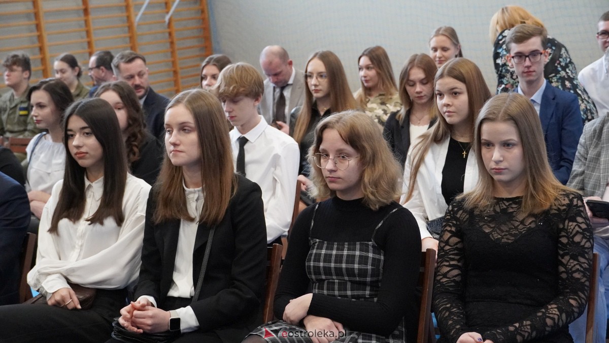 Stypendia Prezesa Rady Ministrów - uroczyste rozdanie w Zespole Szkół Powiatowych w Myszyńcu [09.12.2022] - zdjęcie #111 - eOstroleka.pl