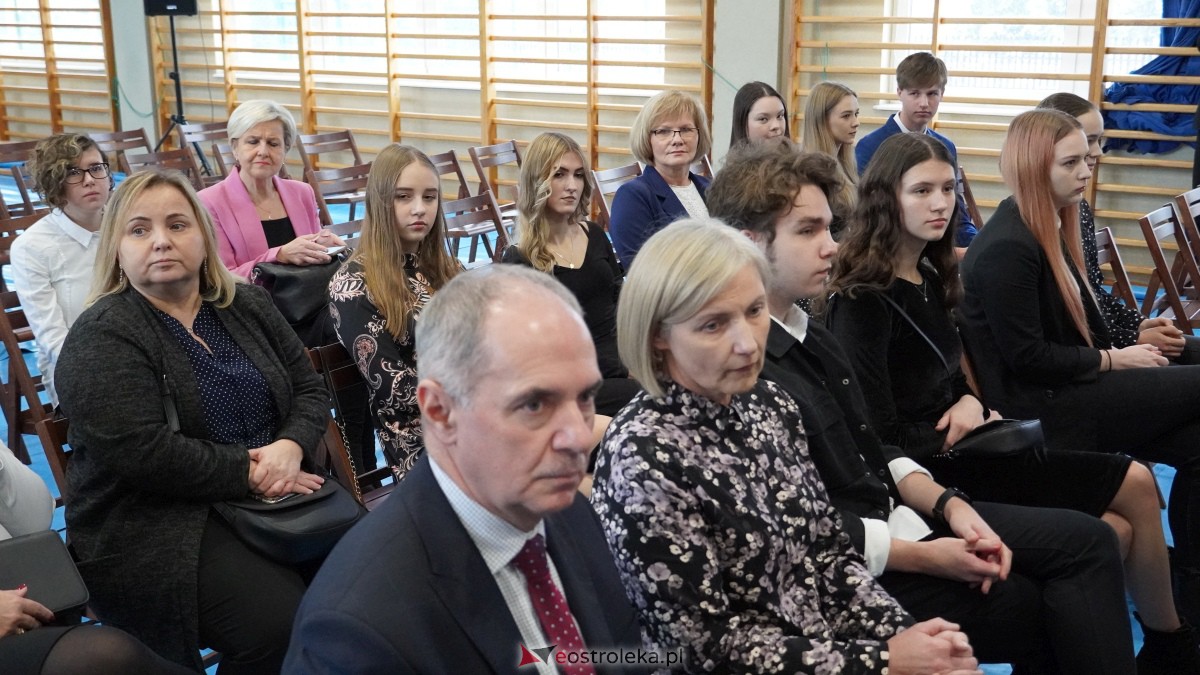Stypendia Prezesa Rady Ministrów - uroczyste rozdanie w Zespole Szkół Powiatowych w Myszyńcu [09.12.2022] - zdjęcie #105 - eOstroleka.pl