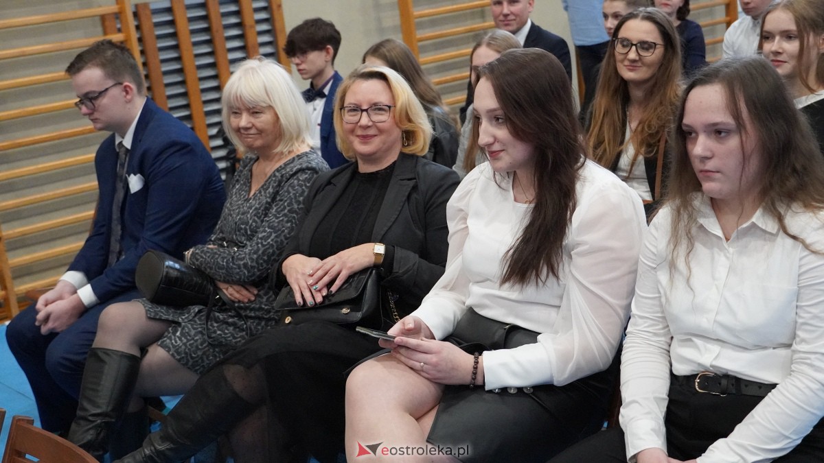 Stypendia Prezesa Rady Ministrów - uroczyste rozdanie w Zespole Szkół Powiatowych w Myszyńcu [09.12.2022] - zdjęcie #102 - eOstroleka.pl