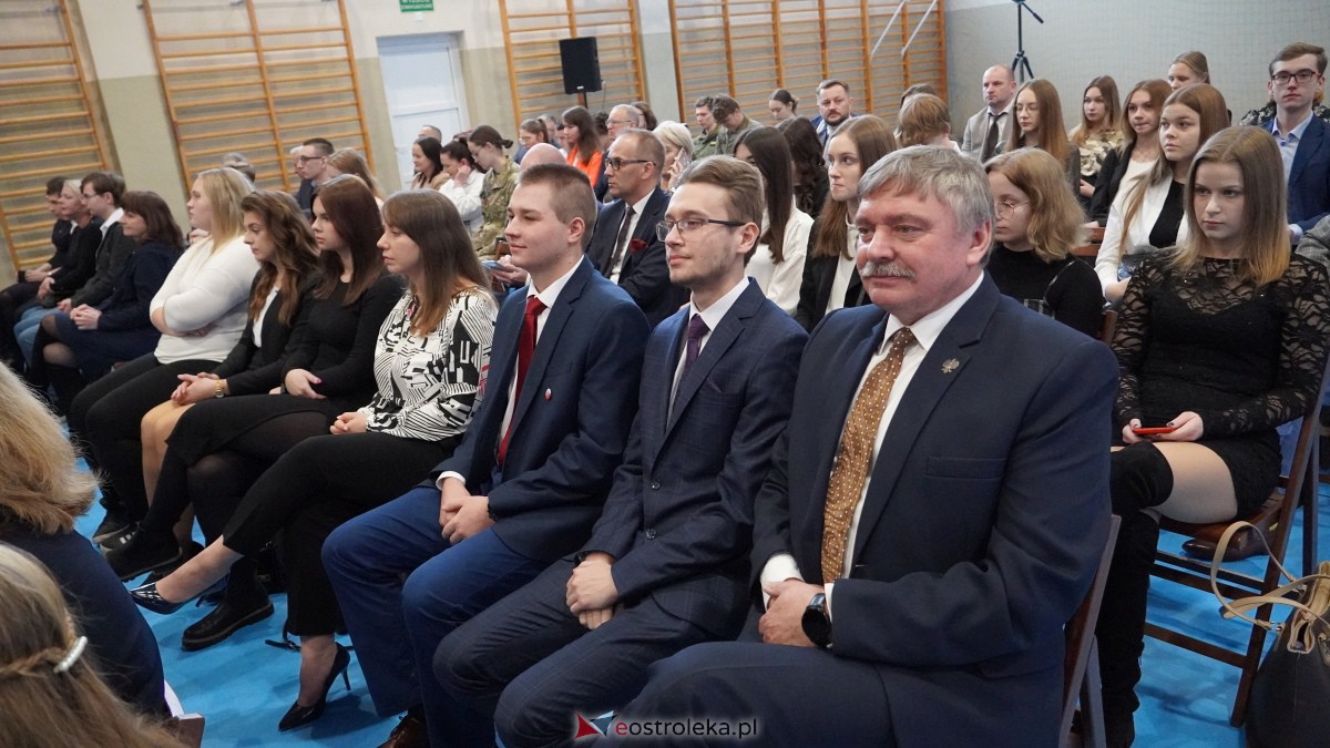 Stypendia Prezesa Rady Ministrów - uroczyste rozdanie w Zespole Szkół Powiatowych w Myszyńcu [09.12.2022] - zdjęcie #84 - eOstroleka.pl