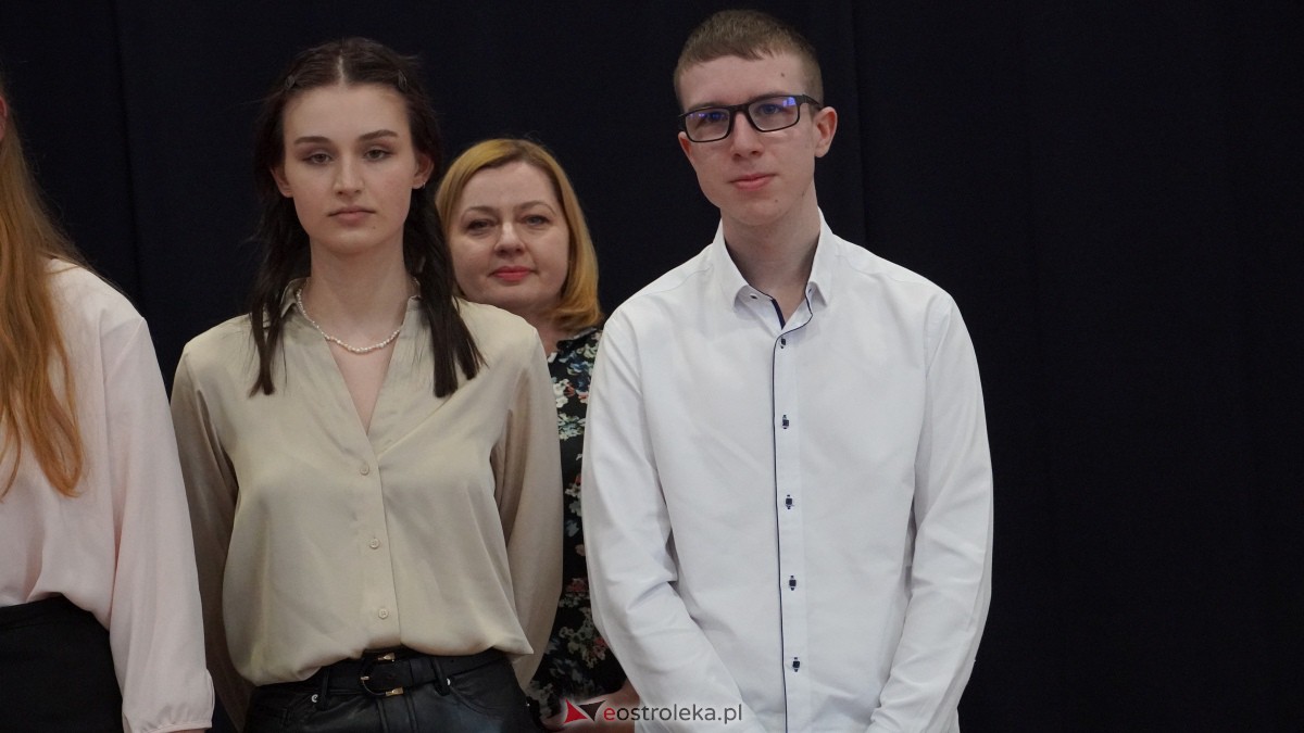Stypendia Prezesa Rady Ministrów - uroczyste rozdanie w Zespole Szkół Powiatowych w Myszyńcu [09.12.2022] - zdjęcie #52 - eOstroleka.pl