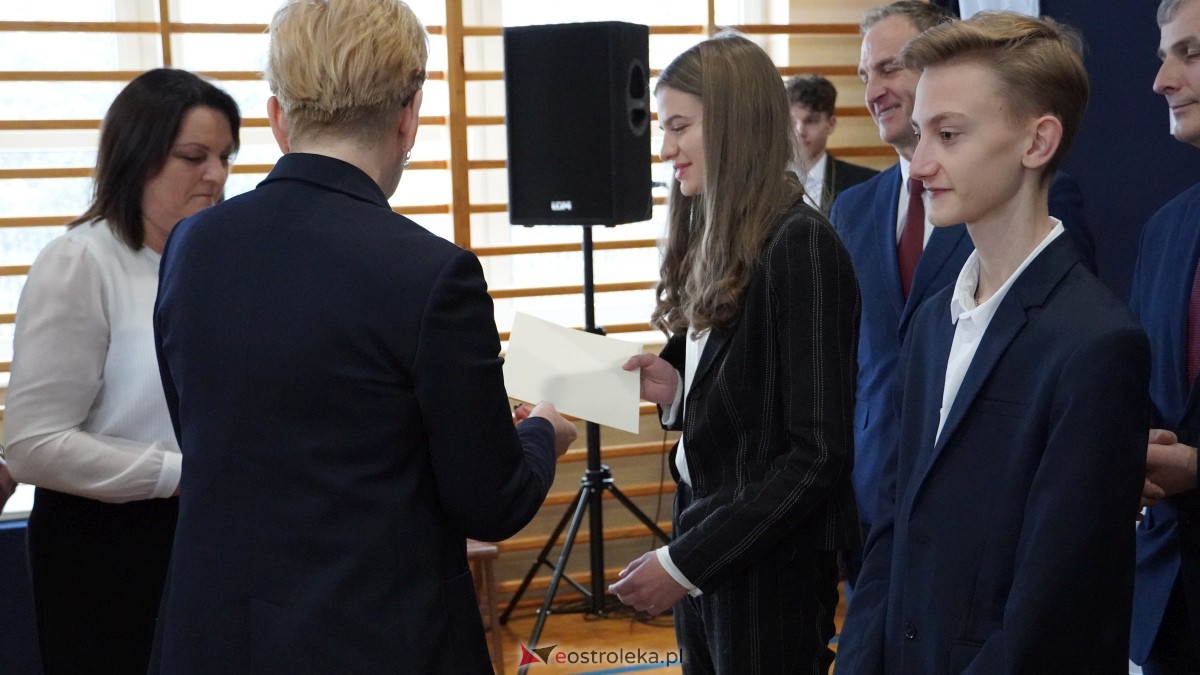 Stypendia Prezesa Rady Ministrów - uroczyste rozdanie w Zespole Szkół Powiatowych w Myszyńcu [09.12.2022] - zdjęcie #44 - eOstroleka.pl