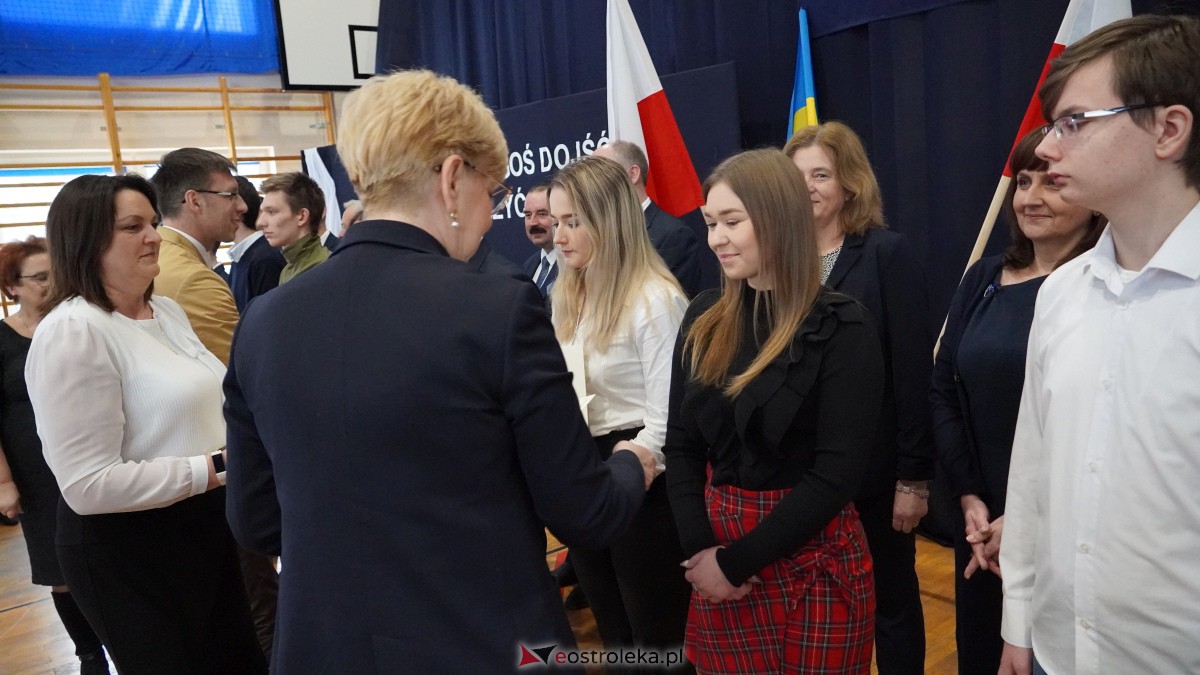 Stypendia Prezesa Rady Ministrów - uroczyste rozdanie w Zespole Szkół Powiatowych w Myszyńcu [09.12.2022] - zdjęcie #24 - eOstroleka.pl
