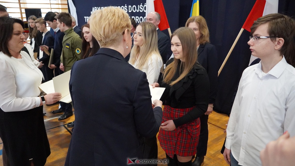 Stypendia Prezesa Rady Ministrów - uroczyste rozdanie w Zespole Szkół Powiatowych w Myszyńcu [09.12.2022] - zdjęcie #23 - eOstroleka.pl