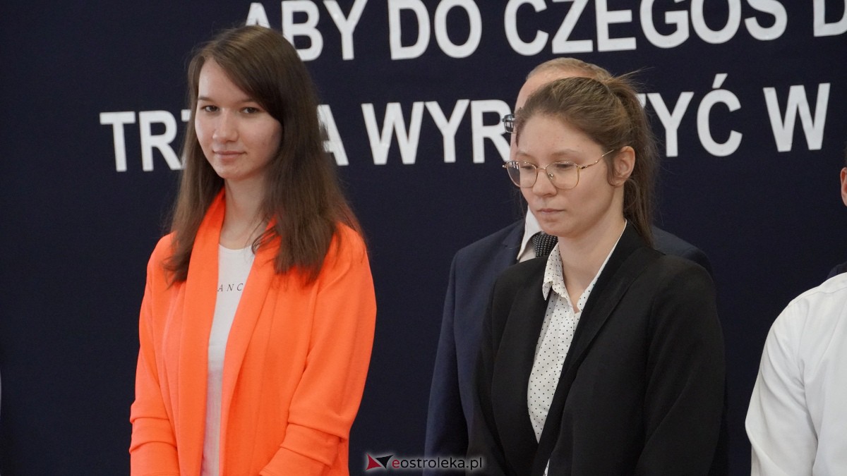 Stypendia Prezesa Rady Ministrów - uroczyste rozdanie w Zespole Szkół Powiatowych w Myszyńcu [09.12.2022] - zdjęcie #11 - eOstroleka.pl