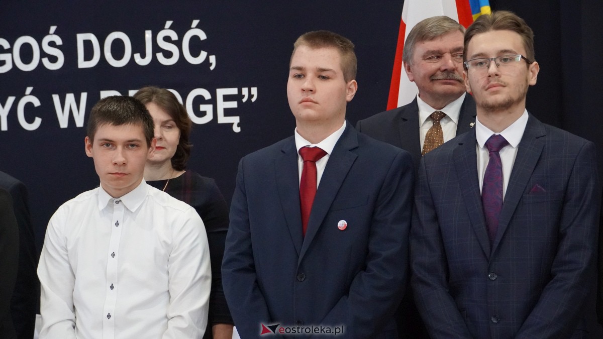 Stypendia Prezesa Rady Ministrów - uroczyste rozdanie w Zespole Szkół Powiatowych w Myszyńcu [09.12.2022] - zdjęcie #9 - eOstroleka.pl