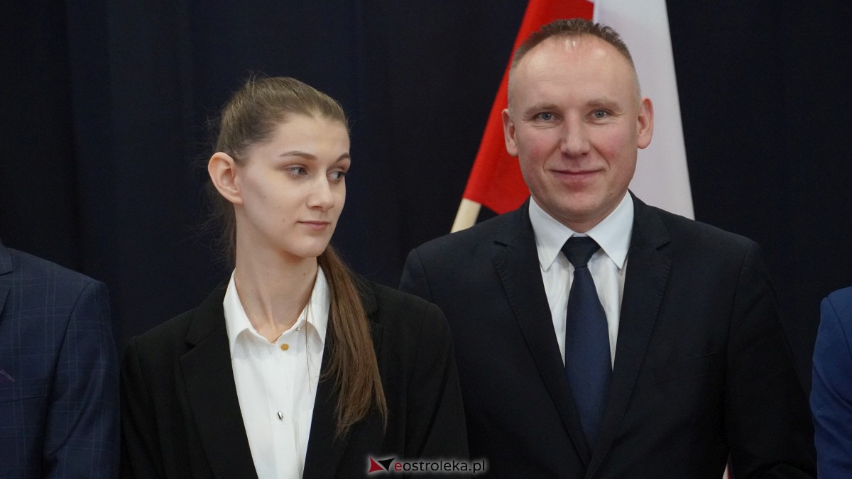 Stypendia Prezesa Rady Ministrów - uroczyste rozdanie w Zespole Szkół Powiatowych w Myszyńcu [09.12.2022] - zdjęcie #8 - eOstroleka.pl