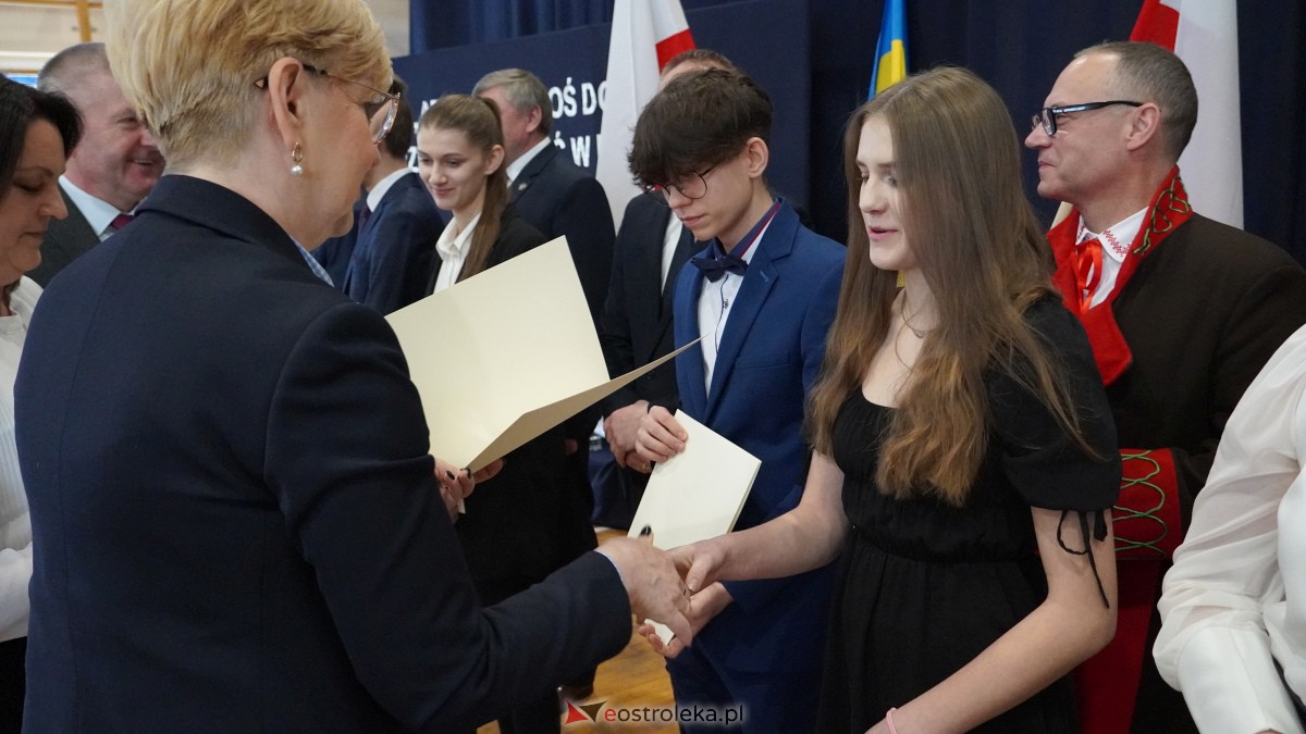 Stypendia Prezesa Rady Ministrów - uroczyste rozdanie w Zespole Szkół Powiatowych w Myszyńcu [09.12.2022] - zdjęcie #179 - eOstroleka.pl