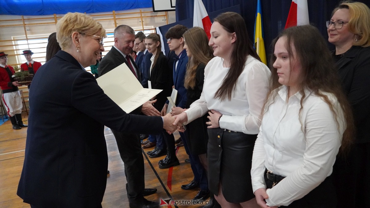 Stypendia Prezesa Rady Ministrów - uroczyste rozdanie w Zespole Szkół Powiatowych w Myszyńcu [09.12.2022] - zdjęcie #175 - eOstroleka.pl