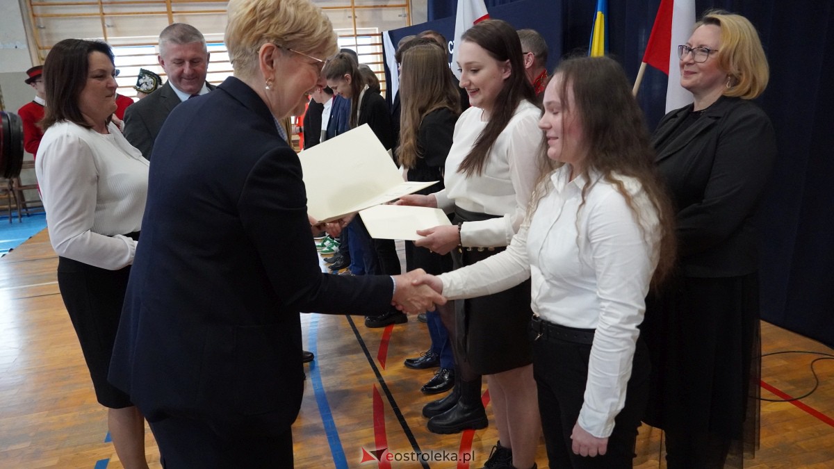 Stypendia Prezesa Rady Ministrów - uroczyste rozdanie w Zespole Szkół Powiatowych w Myszyńcu [09.12.2022] - zdjęcie #173 - eOstroleka.pl