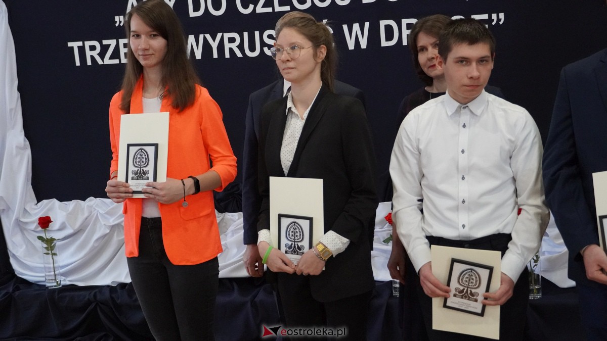 Stypendia Prezesa Rady Ministrów - uroczyste rozdanie w Zespole Szkół Powiatowych w Myszyńcu [09.12.2022] - zdjęcie #169 - eOstroleka.pl