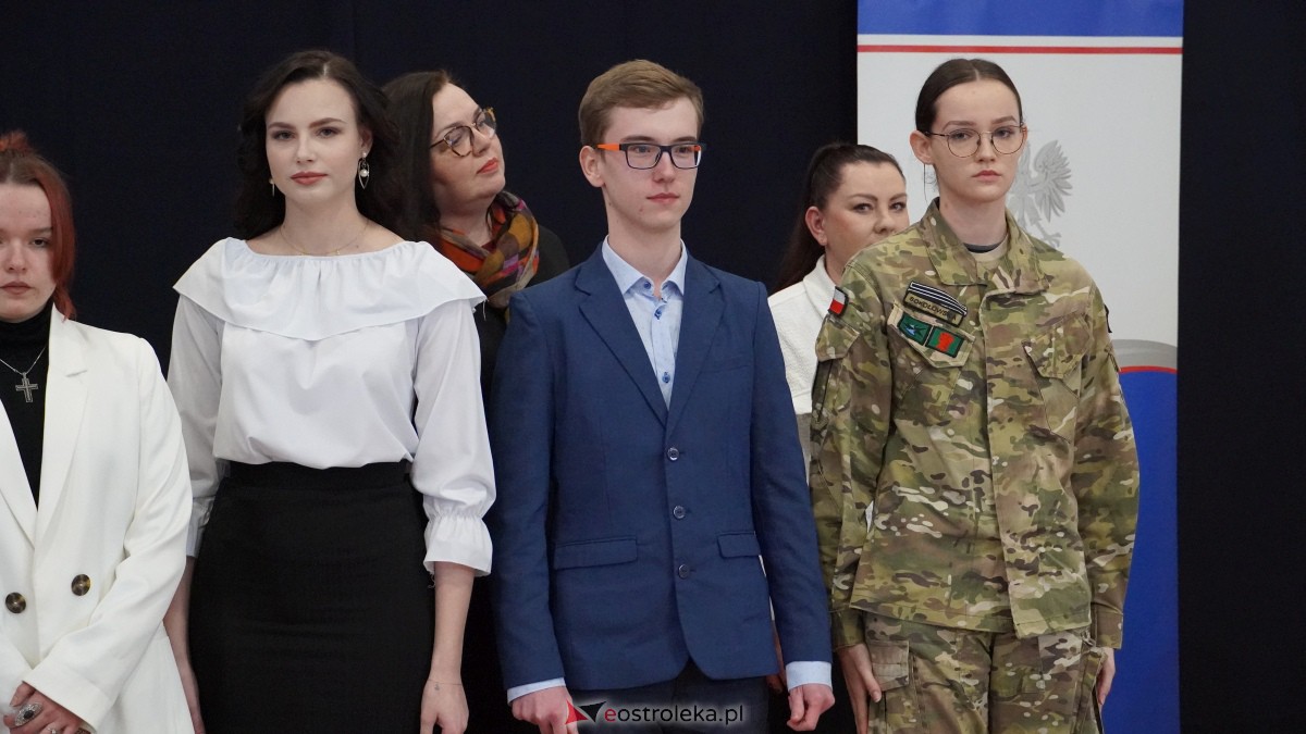 Stypendia Prezesa Rady Ministrów - uroczyste rozdanie w Zespole Szkół Powiatowych w Myszyńcu [09.12.2022] - zdjęcie #140 - eOstroleka.pl