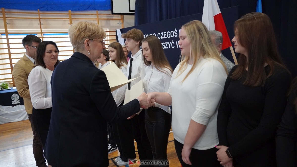 Stypendia Prezesa Rady Ministrów - uroczyste rozdanie w Zespole Szkół Powiatowych w Myszyńcu [09.12.2022] - zdjęcie #92 - eOstroleka.pl