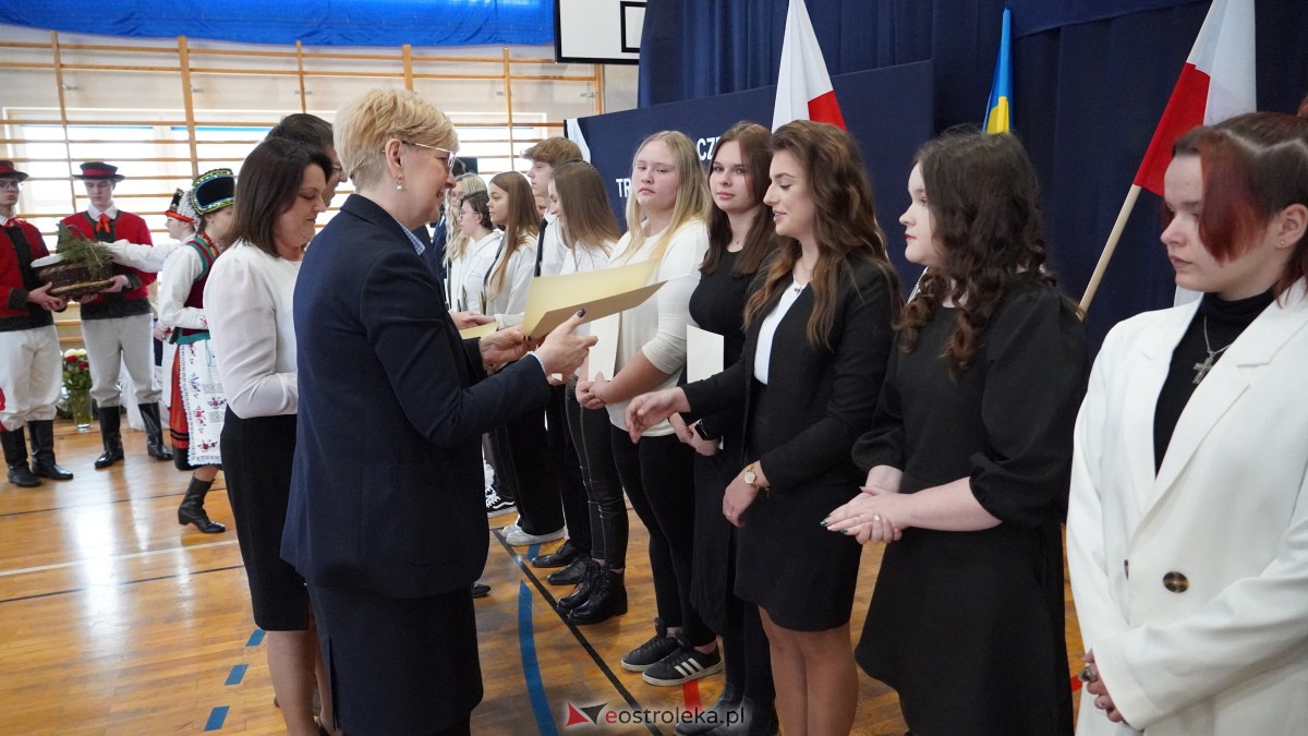 Stypendia Prezesa Rady Ministrów - uroczyste rozdanie w Zespole Szkół Powiatowych w Myszyńcu [09.12.2022] - zdjęcie #81 - eOstroleka.pl