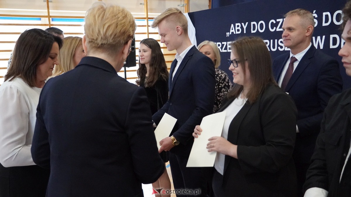 Stypendia Prezesa Rady Ministrów - uroczyste rozdanie w Zespole Szkół Powiatowych w Myszyńcu [09.12.2022] - zdjęcie #168 - eOstroleka.pl