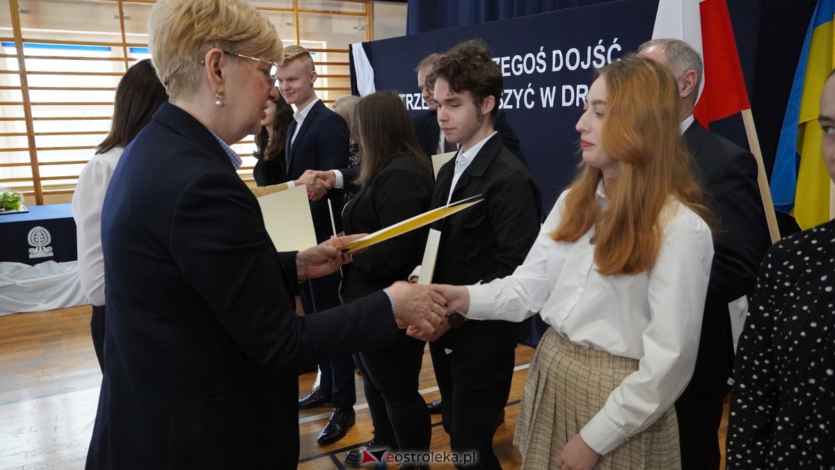 Stypendia Prezesa Rady Ministrów - uroczyste rozdanie w Zespole Szkół Powiatowych w Myszyńcu [09.12.2022] - zdjęcie #164 - eOstroleka.pl