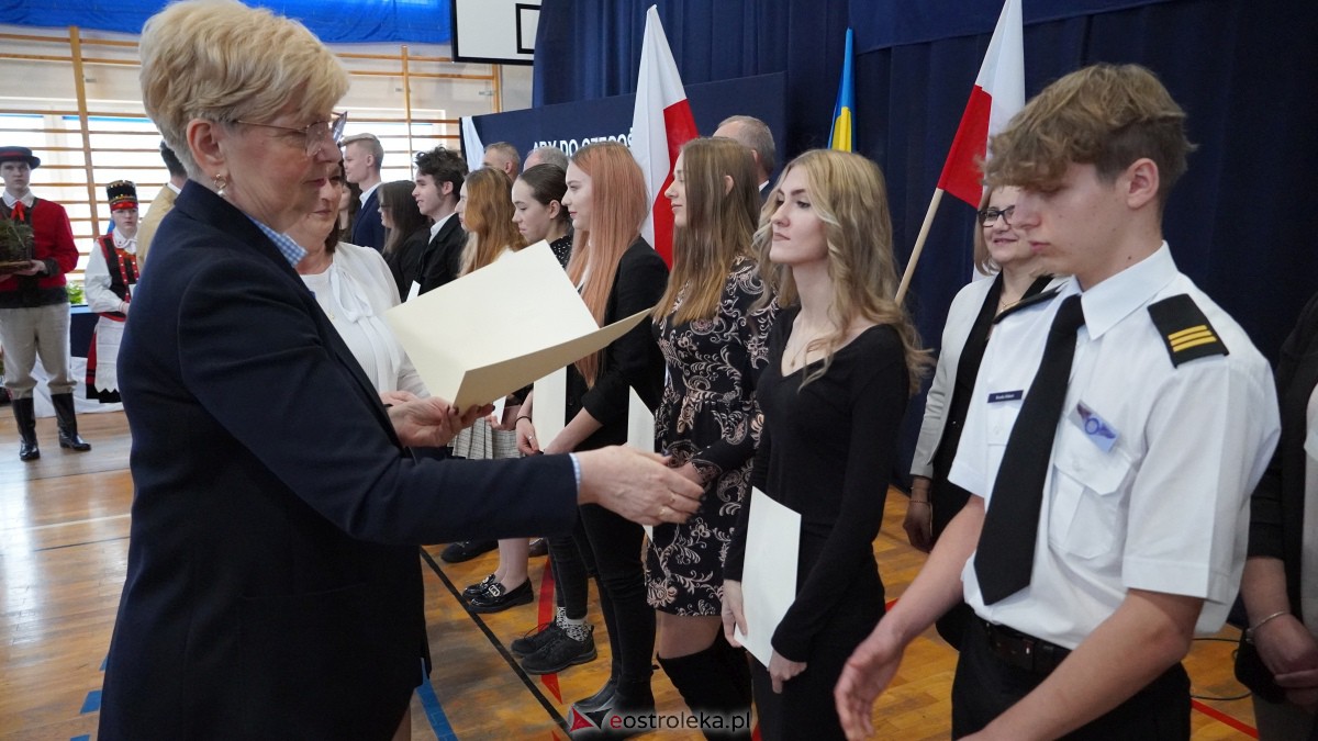 Stypendia Prezesa Rady Ministrów - uroczyste rozdanie w Zespole Szkół Powiatowych w Myszyńcu [09.12.2022] - zdjęcie #148 - eOstroleka.pl
