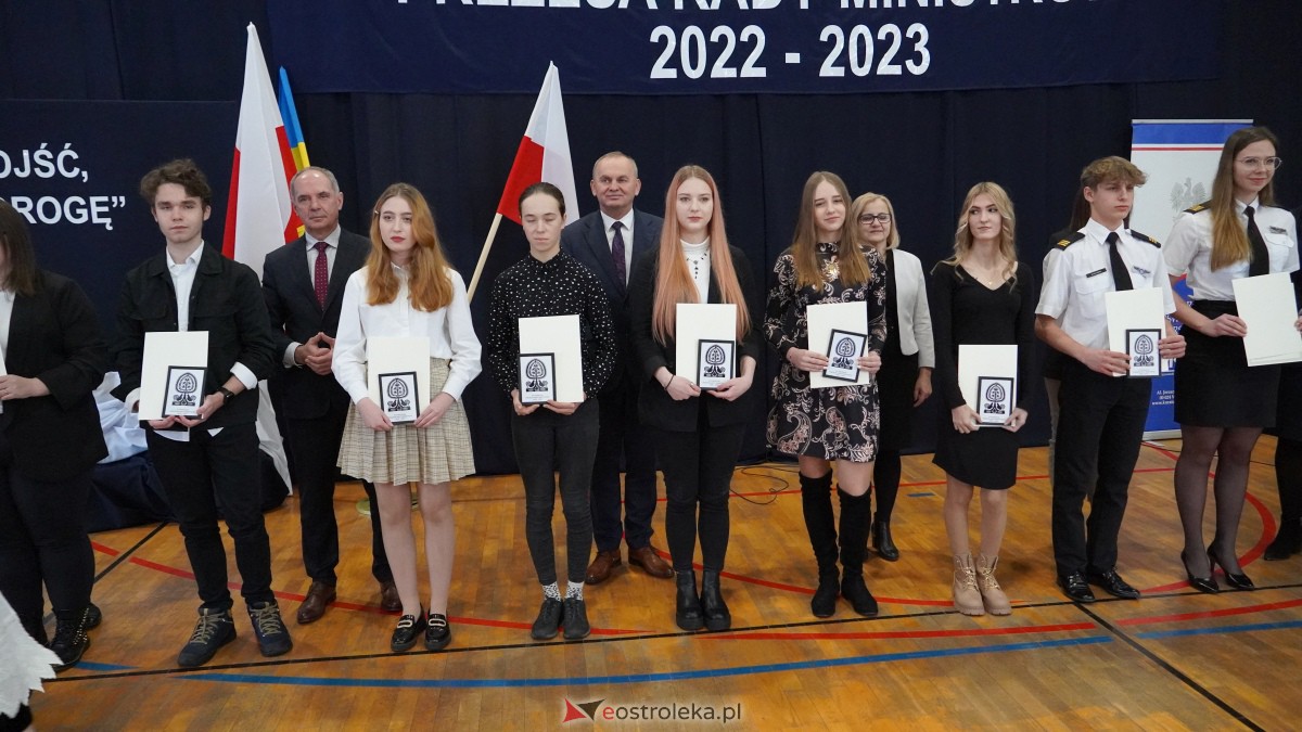 Stypendia Prezesa Rady Ministrów - uroczyste rozdanie w Zespole Szkół Powiatowych w Myszyńcu [09.12.2022] - zdjęcie #115 - eOstroleka.pl