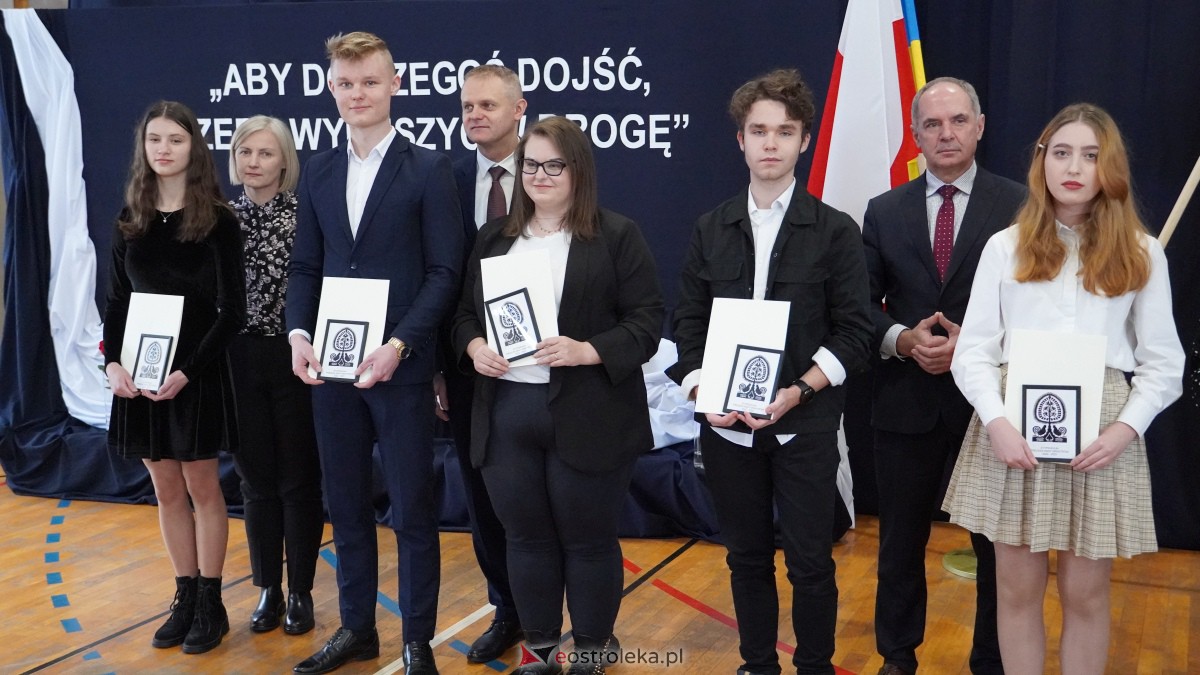 Stypendia Prezesa Rady Ministrów - uroczyste rozdanie w Zespole Szkół Powiatowych w Myszyńcu [09.12.2022] - zdjęcie #106 - eOstroleka.pl