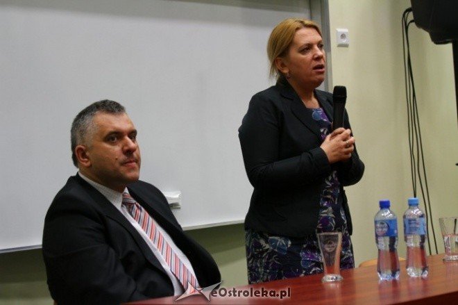 Spotkanie z Elżbietą Jakubiak z PJN (08-04-2011) - zdjęcie #17 - eOstroleka.pl