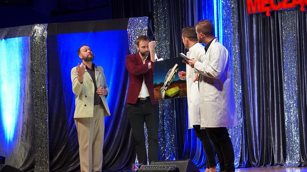 Kabaret Skeczów Męczących w Ostrołęce Polska misja komiczna [11.12.2022] - zdjęcie #103 - eOstroleka.pl