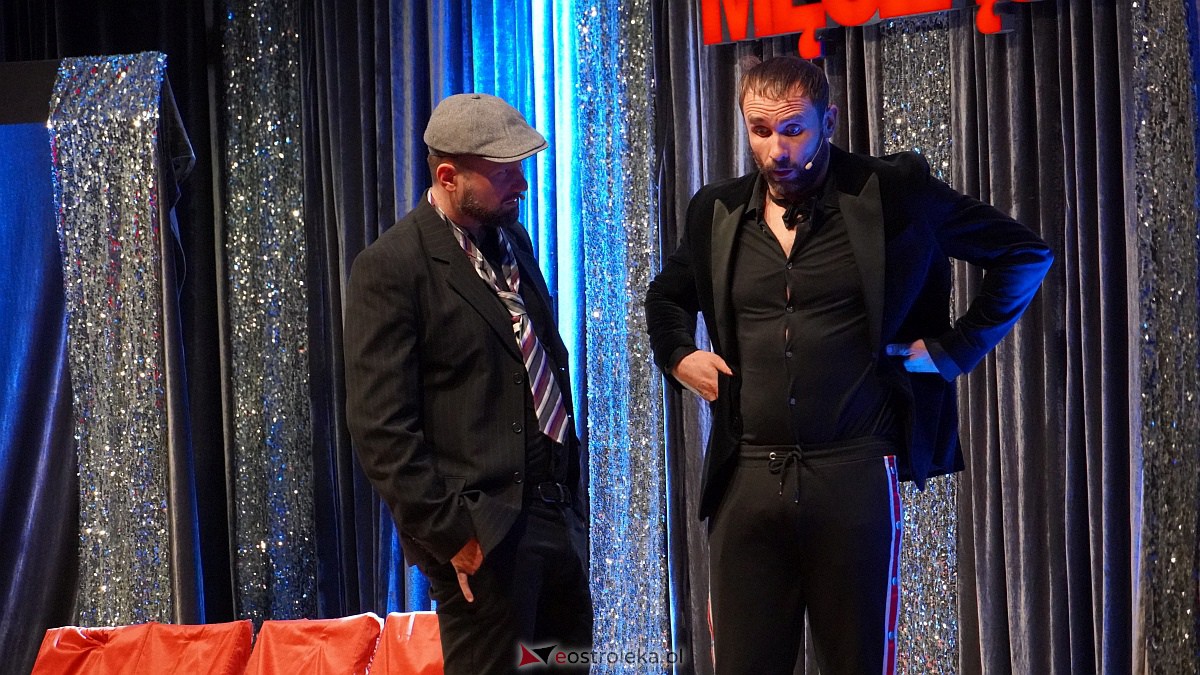 Kabaret Skeczów Męczących w Ostrołęce Polska misja komiczna [11.12.2022] - zdjęcie #91 - eOstroleka.pl