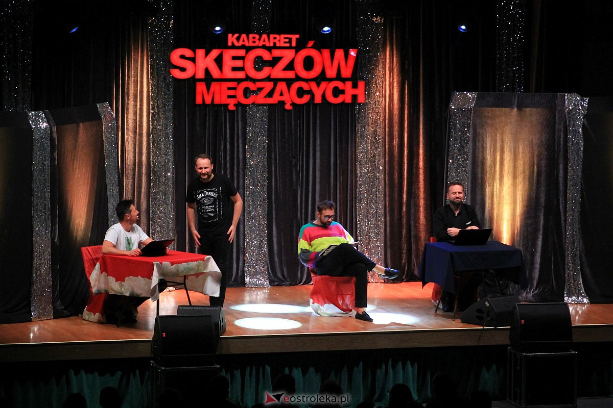 Kabaret Skeczów Męczących w Ostrołęce [11.12.2022] - zdjęcie #78 - eOstroleka.pl