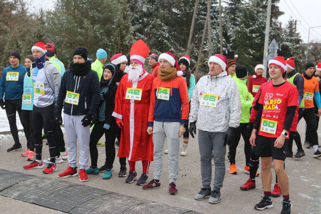 Bieg mikołajkowy w Baranowie [11.12.2022] - zdjęcie #1 - eOstroleka.pl