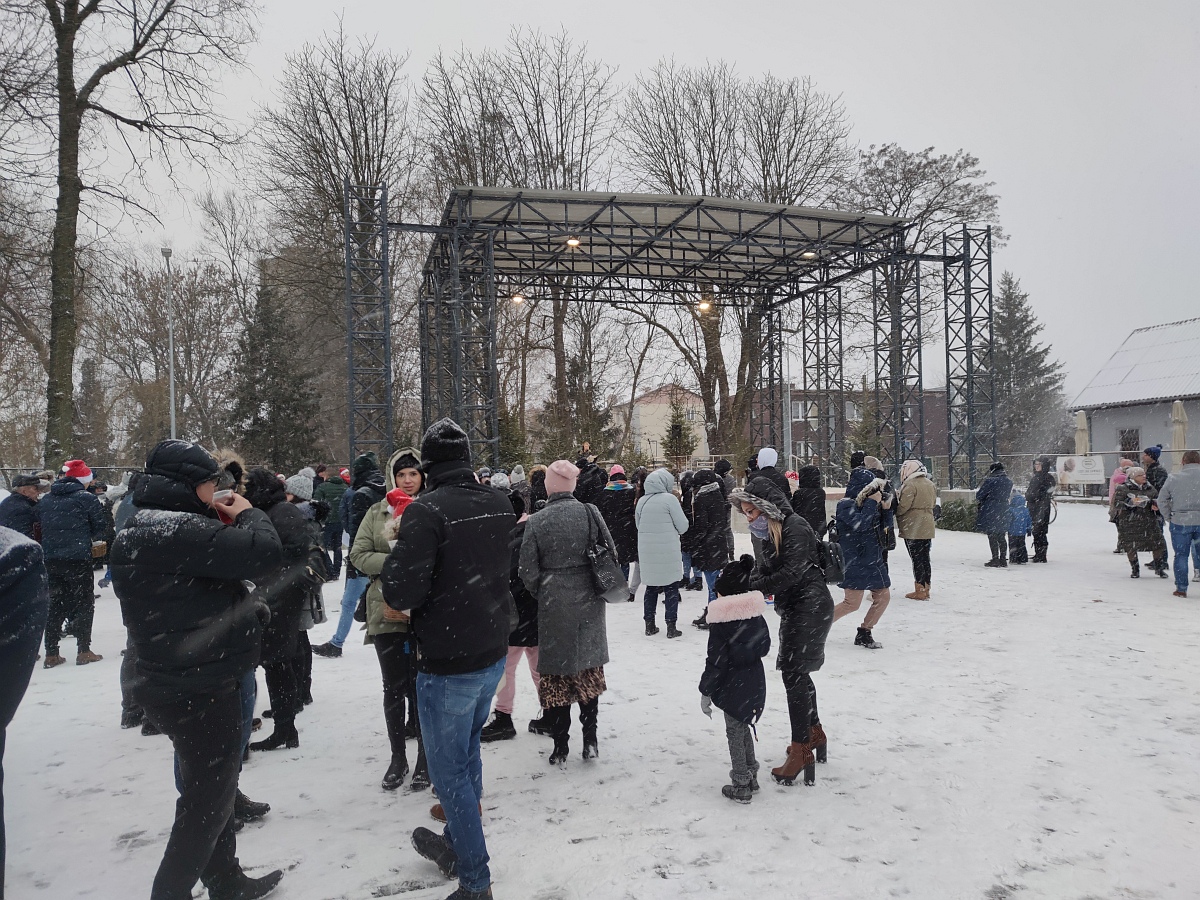 Wigilia na osiedlu Stacja [11.12.2022] - zdjęcie #81 - eOstroleka.pl