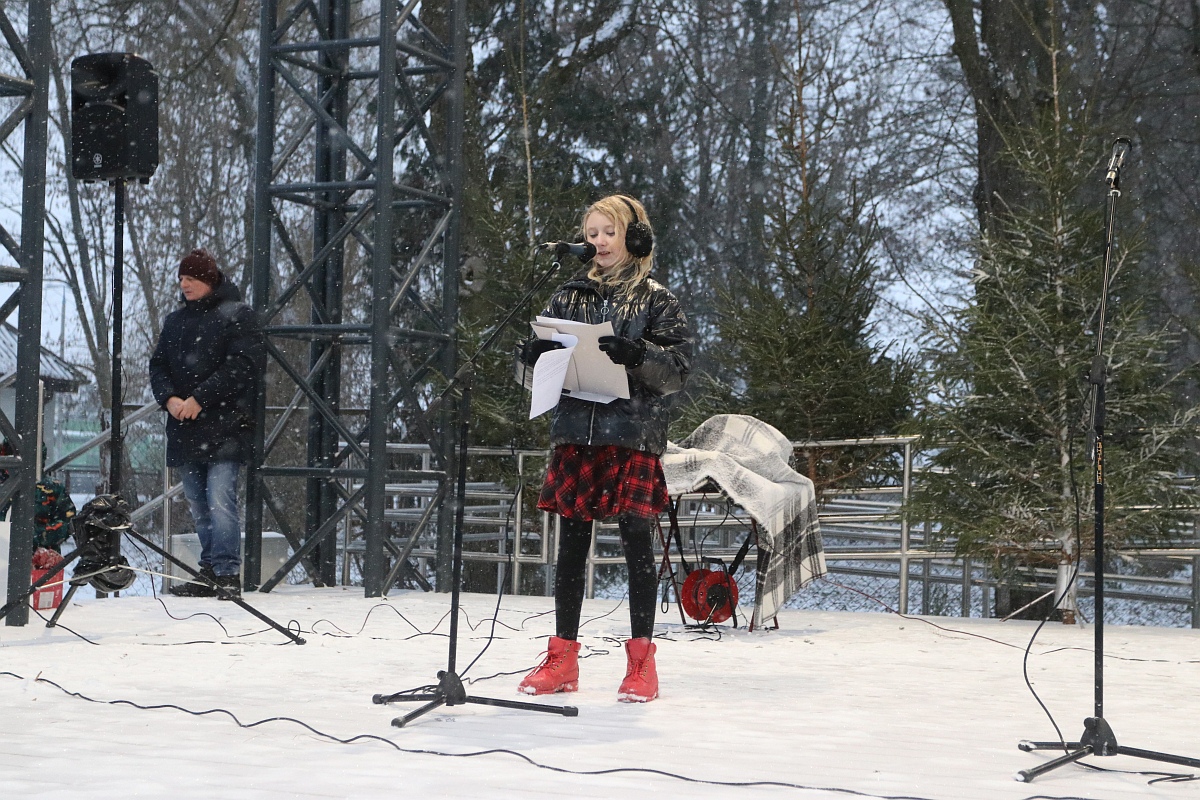 Wigilia na osiedlu Stacja [11.12.2022] - zdjęcie #73 - eOstroleka.pl