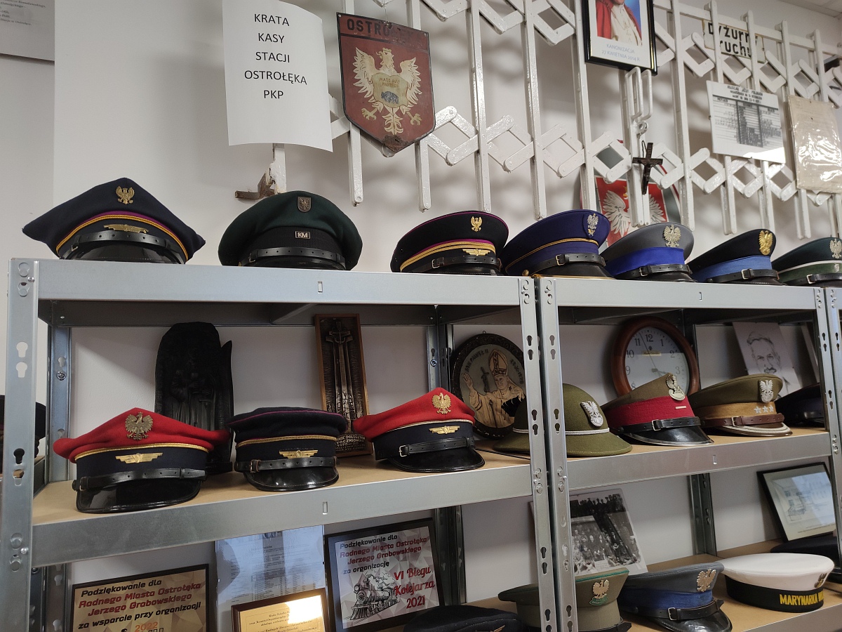 Muzeum – Kasa Biletowa z pamiątkami kolejowymi Jerzego Grabowskiego - zdjęcie #40 - eOstroleka.pl