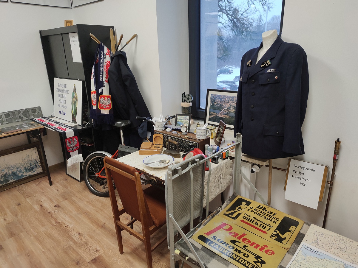 Muzeum – Kasa Biletowa z pamiątkami kolejowymi Jerzego Grabowskiego - zdjęcie #23 - eOstroleka.pl