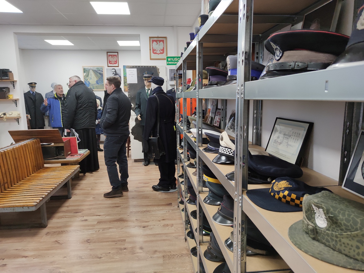 Muzeum – Kasa Biletowa z pamiątkami kolejowymi Jerzego Grabowskiego - zdjęcie #6 - eOstroleka.pl