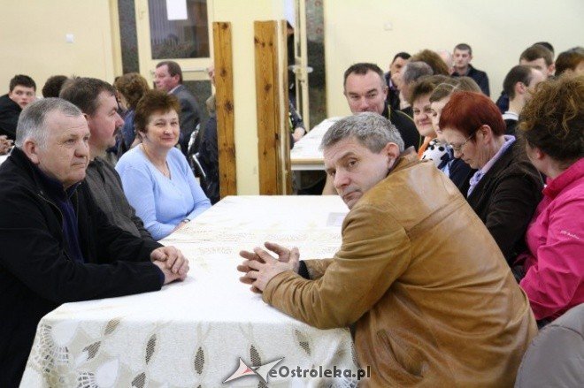 Wybory na os. Pomian (08-04-2011) - zdjęcie #23 - eOstroleka.pl