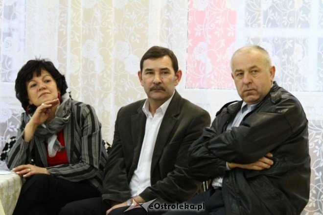 Wybory na os. Pomian (08-04-2011) - zdjęcie #11 - eOstroleka.pl