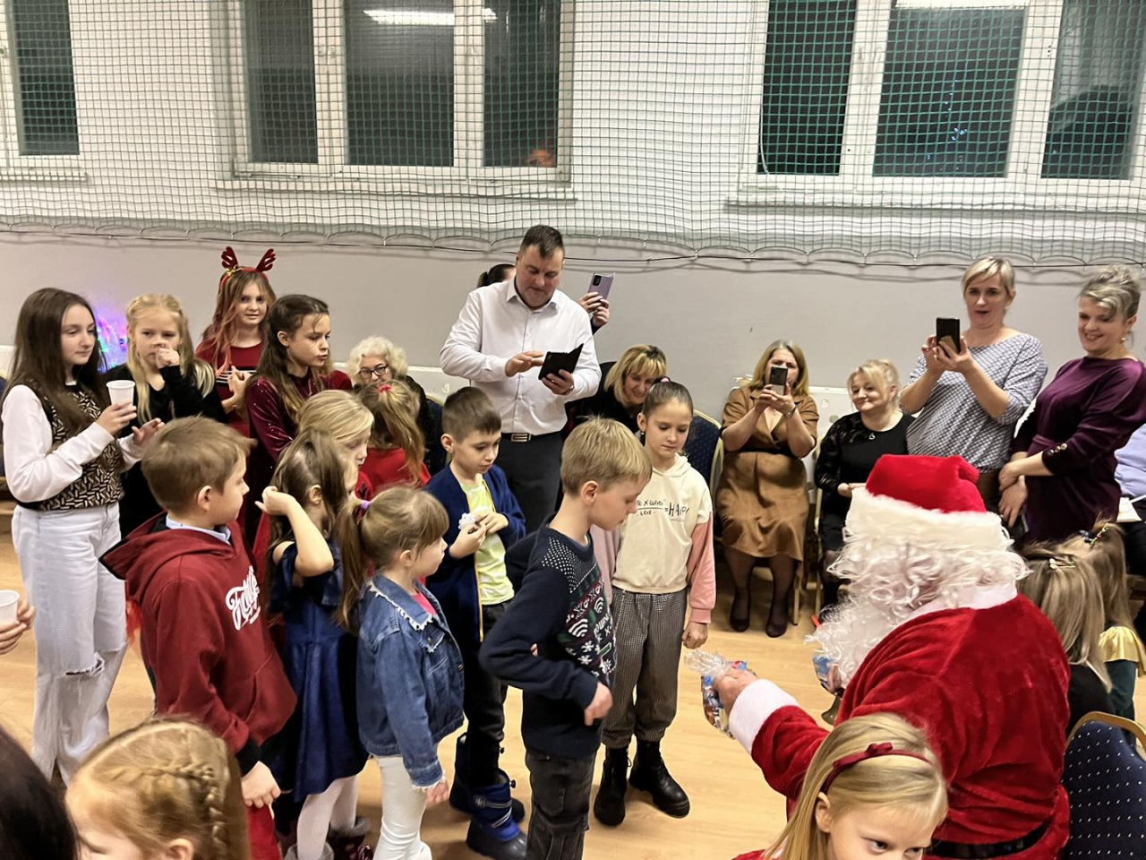 Opłatkowe spotkanie mieszkańców Olszewki i Szwendrowego Mostu [12.12.2022] - zdjęcie #2 - eOstroleka.pl