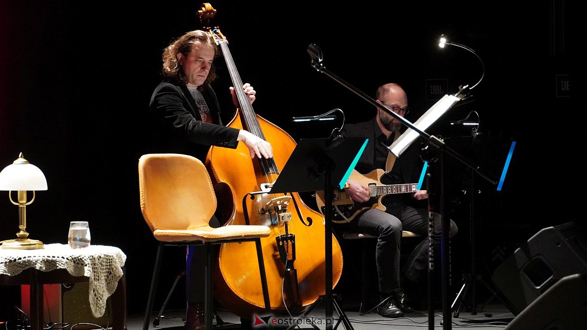 Recital Ewy Dałkowskiej w Muzeum Żołnierzy Wyklętych [13.12.2022] - zdjęcie #18 - eOstroleka.pl