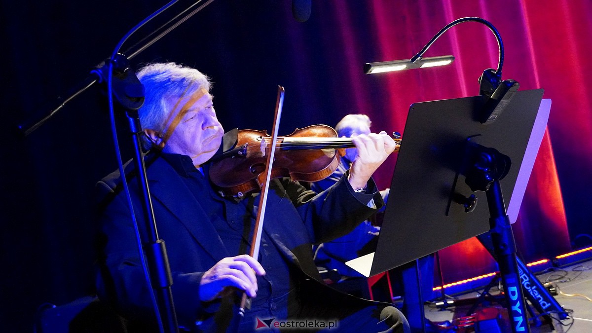 Recital Ewy Dałkowskiej w Muzeum Żołnierzy Wyklętych [13.12.2022] - zdjęcie #12 - eOstroleka.pl