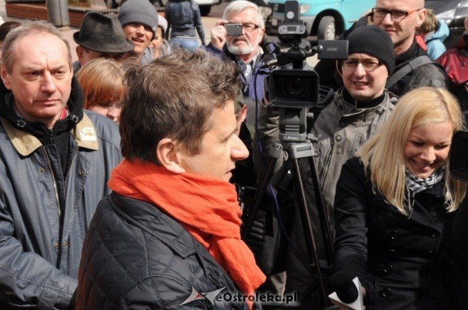 Janusz Palikot w Ostrołęce (09.04.2011) - zdjęcie #67 - eOstroleka.pl