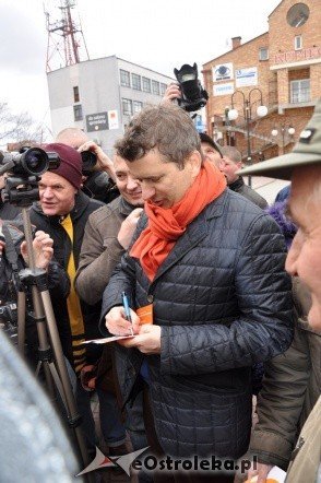 Janusz Palikot w Ostrołęce (09.04.2011) - zdjęcie #44 - eOstroleka.pl