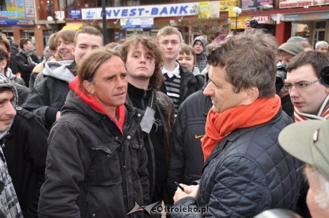 Janusz Palikot w Ostrołęce (09.04.2011) - zdjęcie #40 - eOstroleka.pl