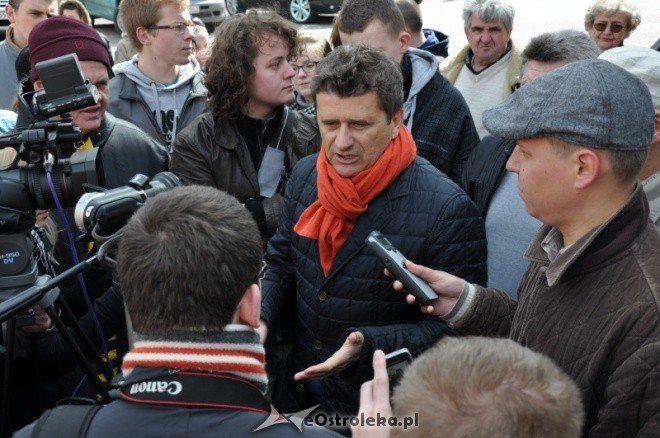 Janusz Palikot w Ostrołęce (09.04.2011) - zdjęcie #6 - eOstroleka.pl