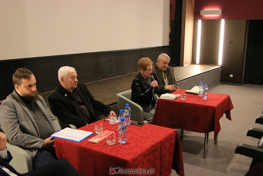 Ostrołęcki Uniwersytet Trzeciego Wieku i spotkania z historią [14.12.2022] - zdjęcie #19 - eOstroleka.pl