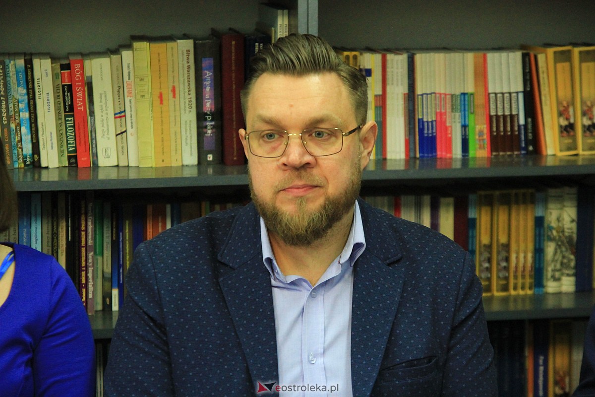 Społeczna Akademia Umiejętności. Podsumowanie roku działalności i rozdanie dyplomów MBA [14.12.2022] - zdjęcie #45 - eOstroleka.pl