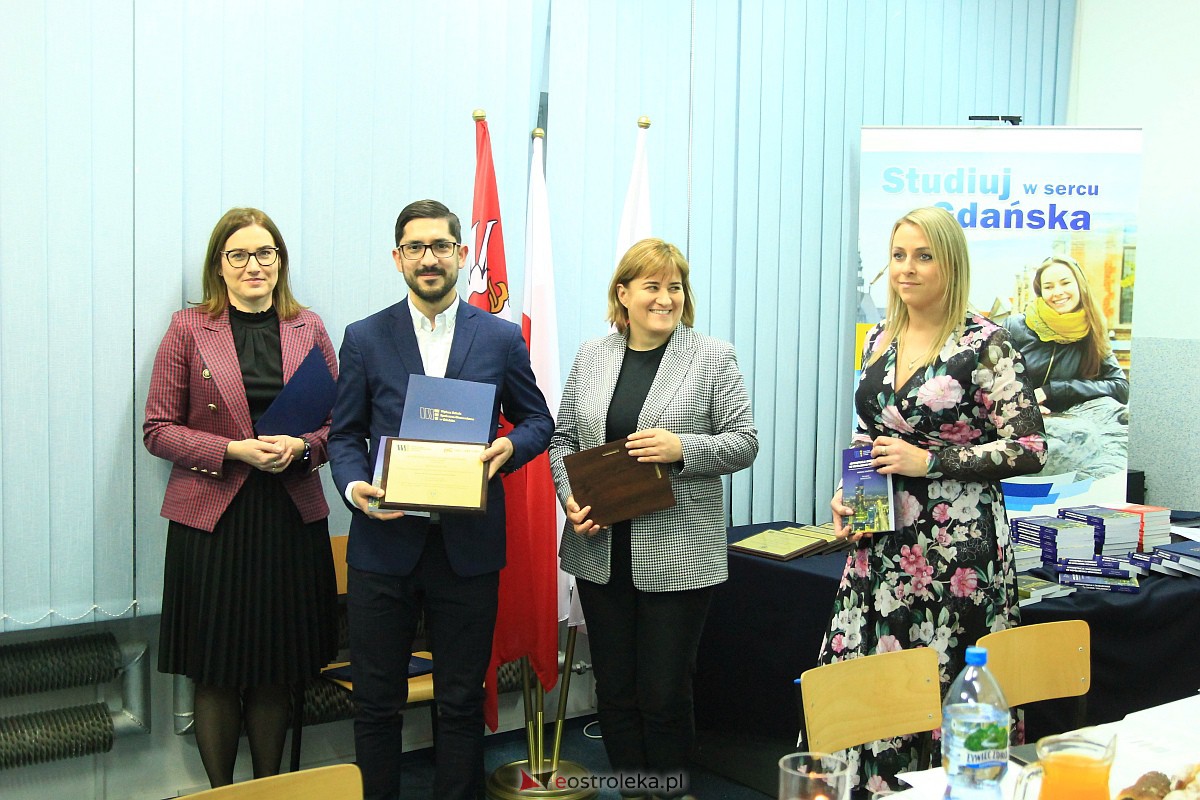 Społeczna Akademia Umiejętności. Podsumowanie roku działalności i rozdanie dyplomów MBA [14.12.2022] - zdjęcie #32 - eOstroleka.pl