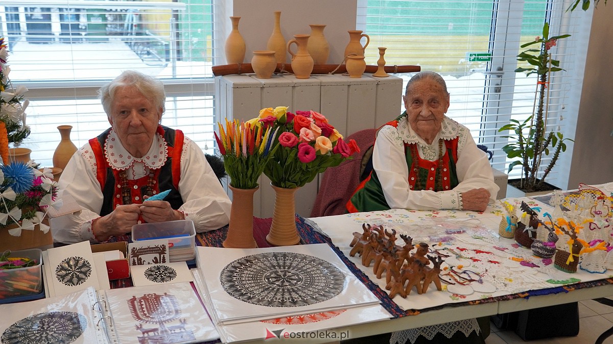 Kurpiowski Jarmark Bożonarodzeniowy w Myszyńcu [15.12.2022] - zdjęcie #10 - eOstroleka.pl