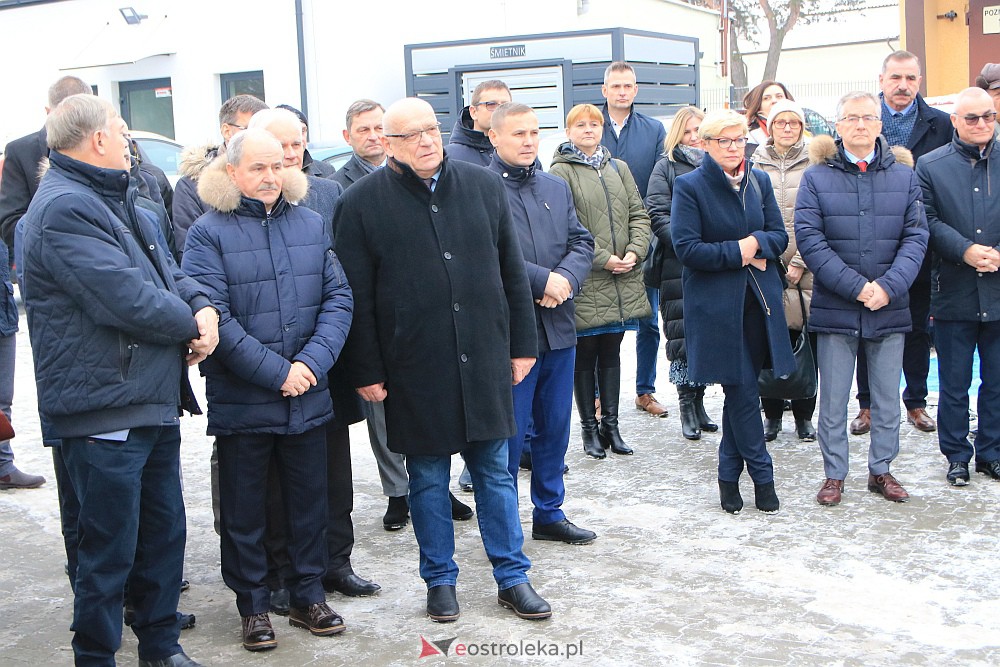 Ostrołęcka filia WUP po remoncie. “Było siermiężnie i socjalistycznie a teraz jest europejsko”. [15.12.2002] - zdjęcie #87 - eOstroleka.pl